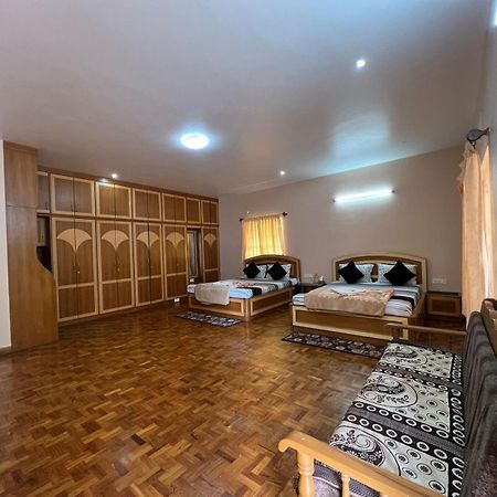 Chill Inn - Families Only Утакаманд Экстерьер фото